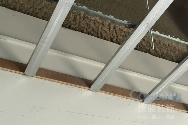 TCL通訊科技大廈辦公室裝修施工局部細節(jié)