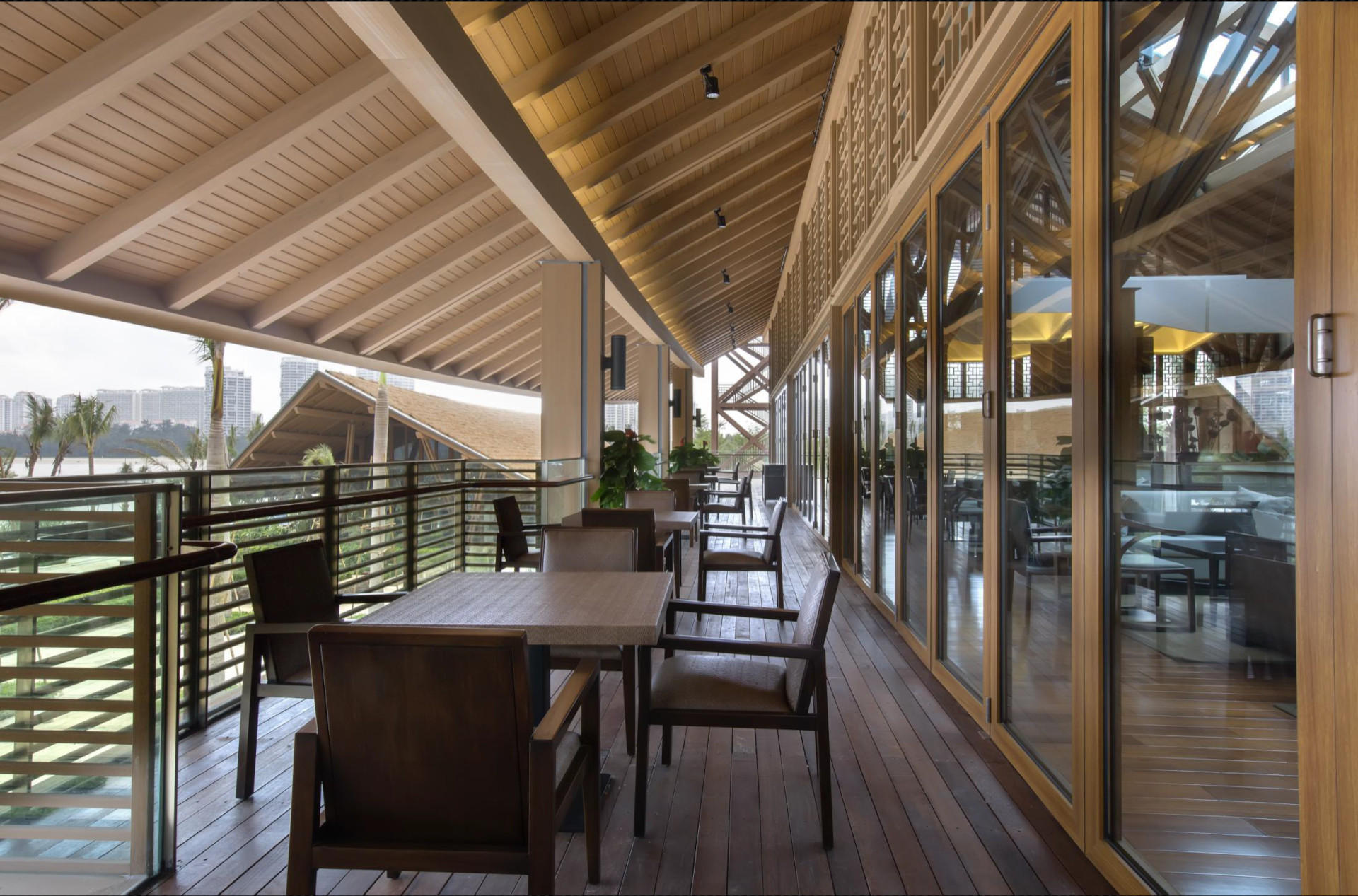 威海五季金陵?duì)I銷中心