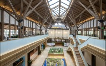 威海五季金陵?duì)I銷中心